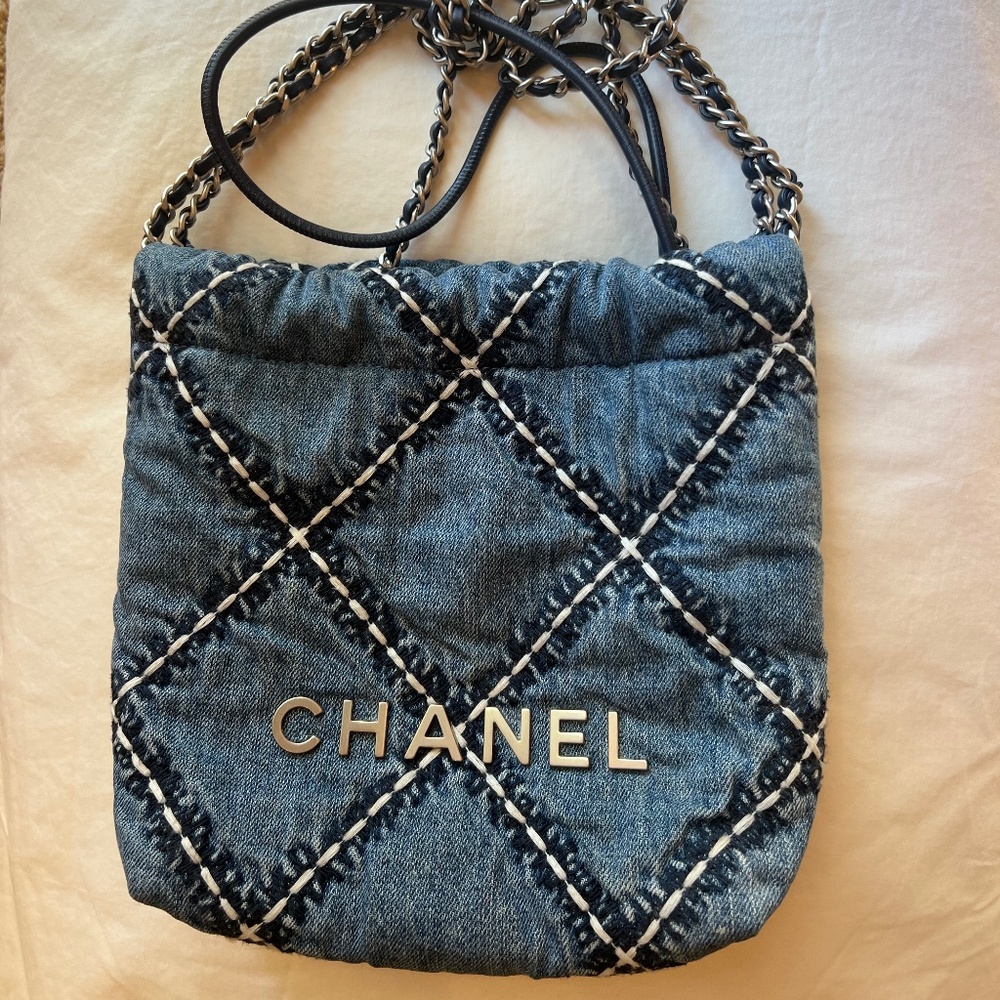 Chanel denim mini 22